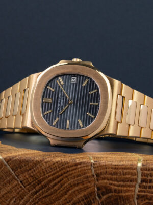 Patek-Philippe-3700J-3-2-1600×1600